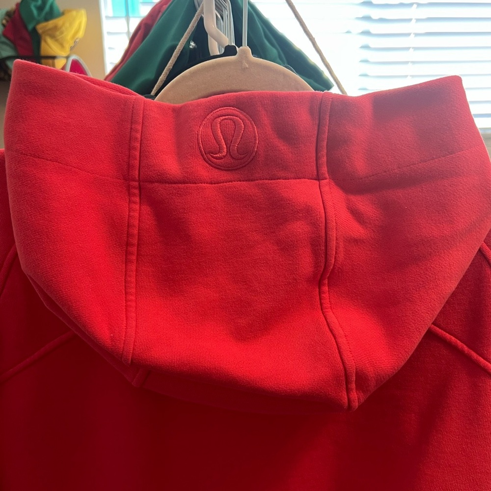 lululemon athletica Cropped Zip-Up Hoodie in Lip Gloss - Picture 5 of 8